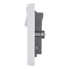 British General 900 Series 13A 2-Gang SP Switched Wi-Fi Extender Socket + 2.1A 1-Outlet Type A USB Charger White 5 British General 900 Series 13A 2-Gang SP Switched Wi-Fi Extender Socket + 2.1A 1-Outlet Type A USB Charger White - Image 3
